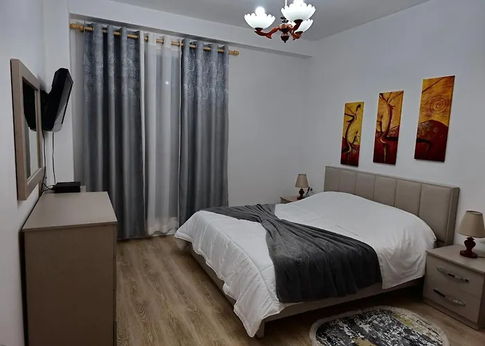 Cozy Apartment Near City Center